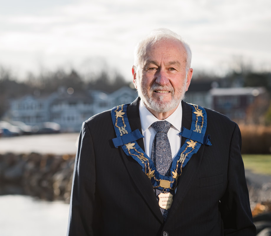 Photo of Mayor David Devenne
